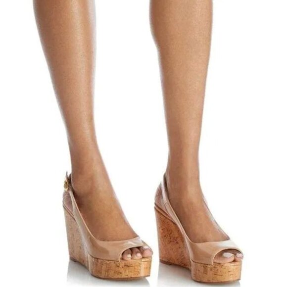 Stuart Weitzman Riviera Tan Patent Leather Peep Toe Sling Back Cork Wedges 7.5 - Picture 1 of 8